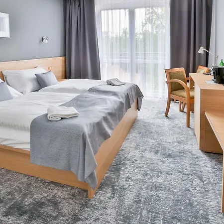 Otel Lh Parkhotel Congress & Wellness 4*