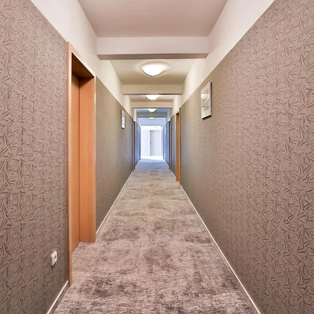 Lh Parkhotel Congress & Wellness Hotel 4*