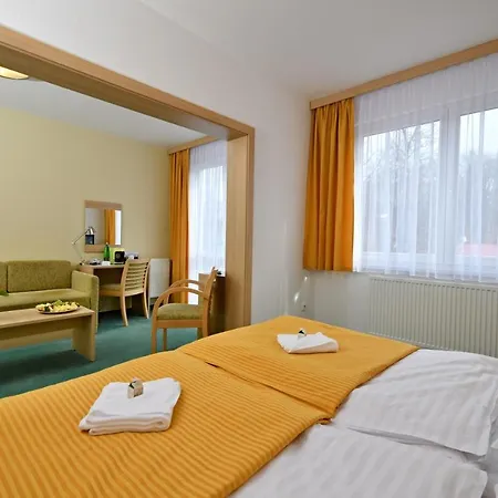 Otel Lh Parkhotel Congress & Wellness