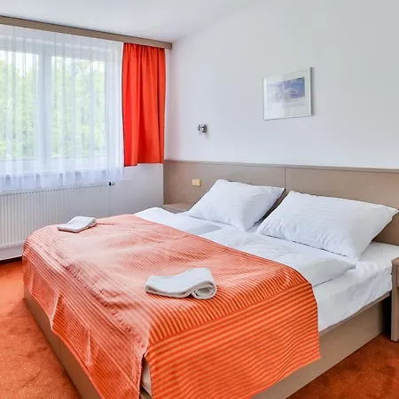 Hotel Lh Parkhotel Congress & Wellness 4*
