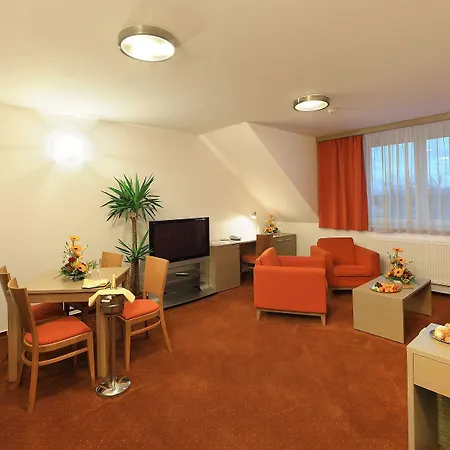 Lh Parkhotel Congress & Wellness Otel 4*