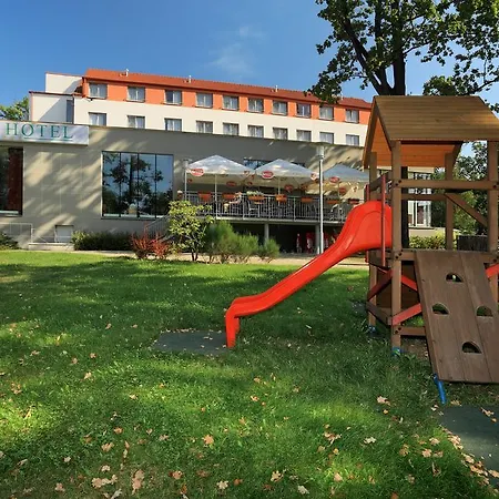 Lh Parkhotel Congress & Wellness Otel 4*