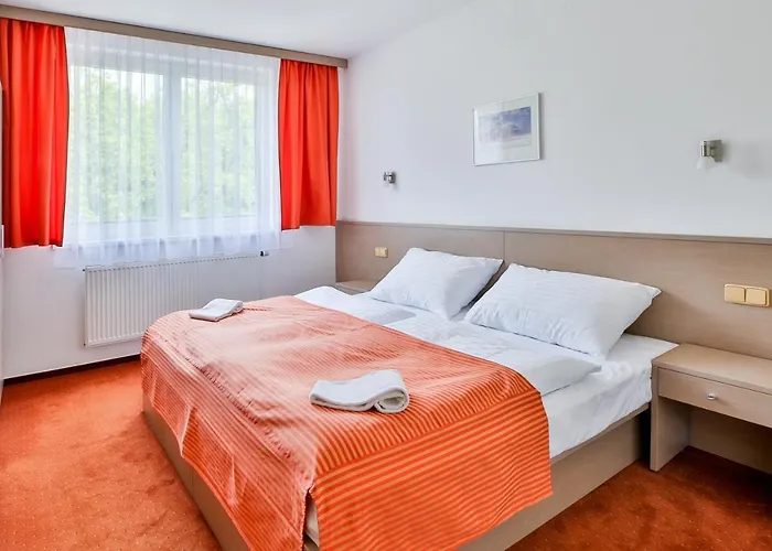 Hotel Lh Parkhotel Congress & Wellness 4*